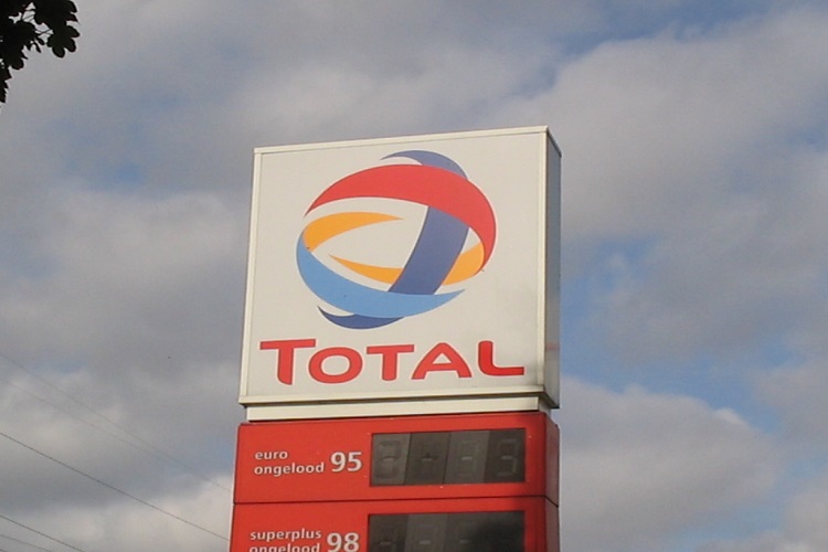 Total to set up a digital factory