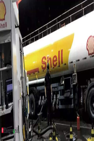 Shell supplies first sustainable aviation fuel to Singapore customers